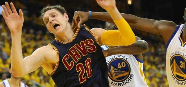 Timofe Mozgov - Cleveland Cavaliers - Mo Williams - Matthew Dellavedova