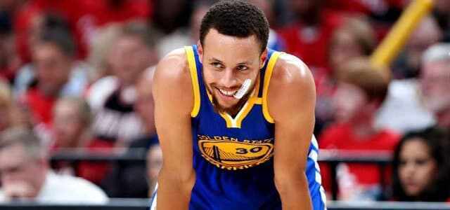 Stephen Curry - Golden State Warriors - Giannis Antetokounmpo - Milwaukee Bucks