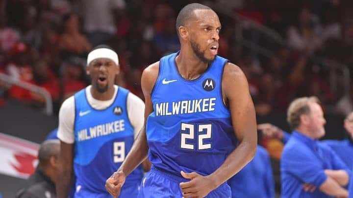 Khris Middleton - Trae Young - Milwaukee Bucks - Atlanta Hawks - Giannis Antetokounmpo