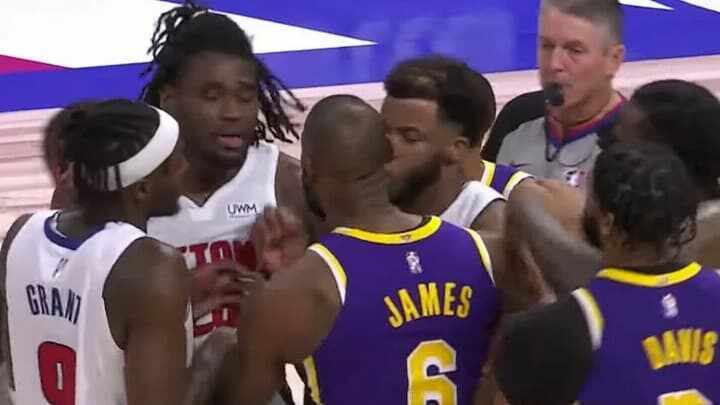 LeBron James - Isaiah Stewart - Los Angeles Lakers - Detroit Pistons