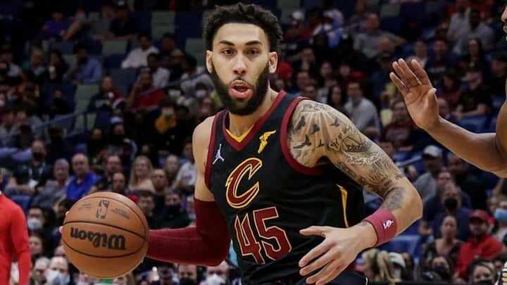 Denzel Valentine - Rajon Rondo - Louis Labeyrie - New York Knicks - Cleveland Cavaliers - Los Angeles Lakers