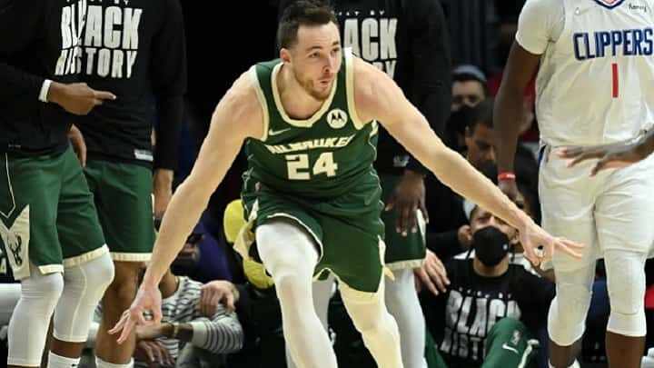 Pat Connaughton - Milwaukee Bucks