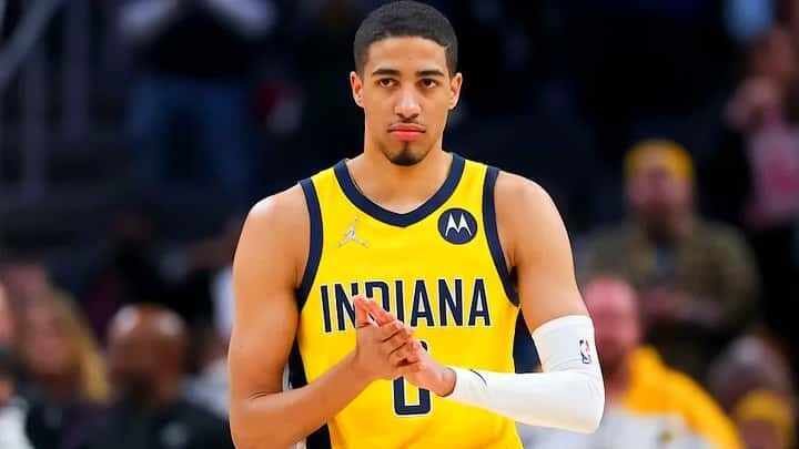 Indiana Pacers - Domantas Sabonis - Caris LeVert - Malcolm Brogdon - Tyrese Haliburton