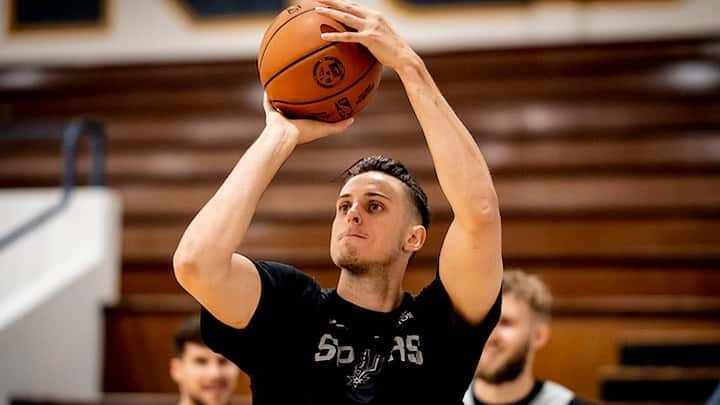 Zach Collins - San Antonio Spurs
