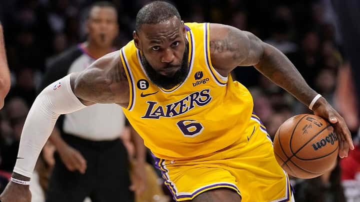 LeBron James - Los Angeles Lakers
