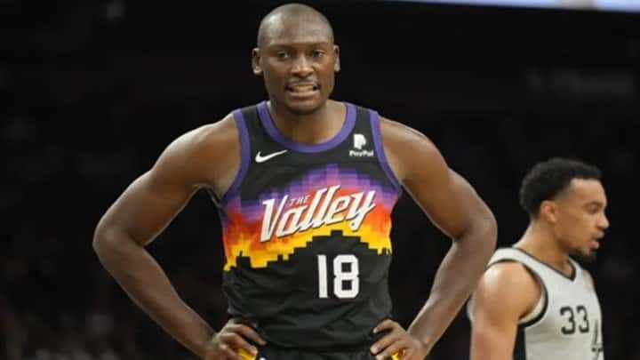 Memphis Grizzlies - Bismack Biyombo