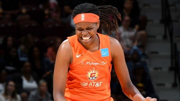 Connecticut Sun - Amanda Zahui B - Natasha Cloud - Megan Gustafson