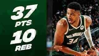 Giannis Antetokounmpo - Milwaukee Bucks